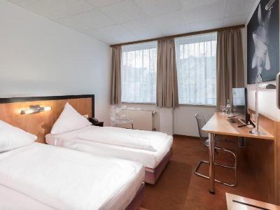 Days Inn Dortmund West Екстериор снимка