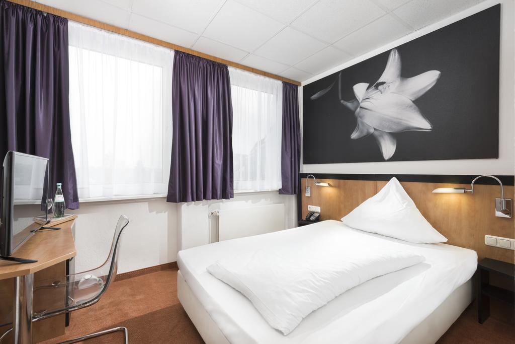 Days Inn Dortmund West Екстериор снимка
