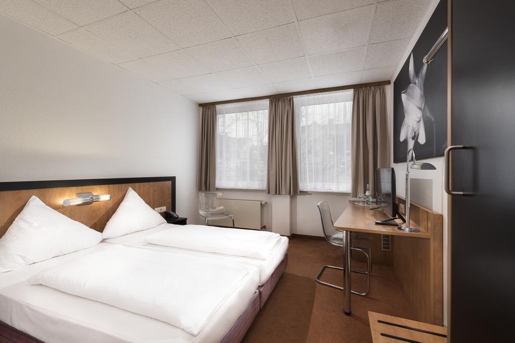 Days Inn Dortmund West Екстериор снимка