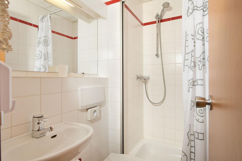 Days Inn Dortmund West Стая снимка