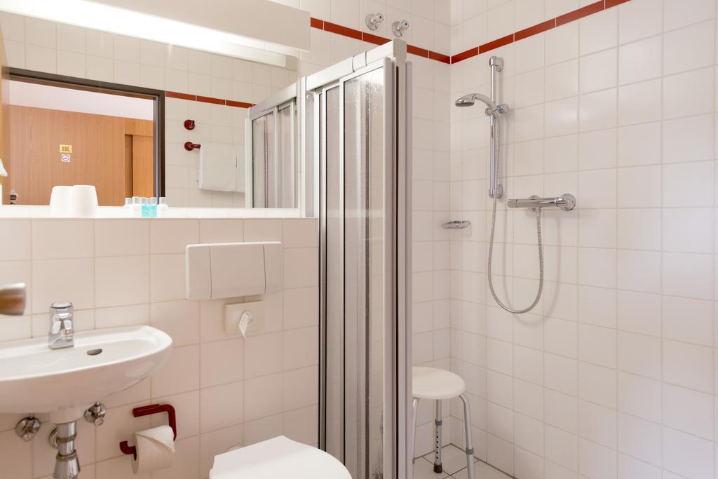 Days Inn Dortmund West Стая снимка